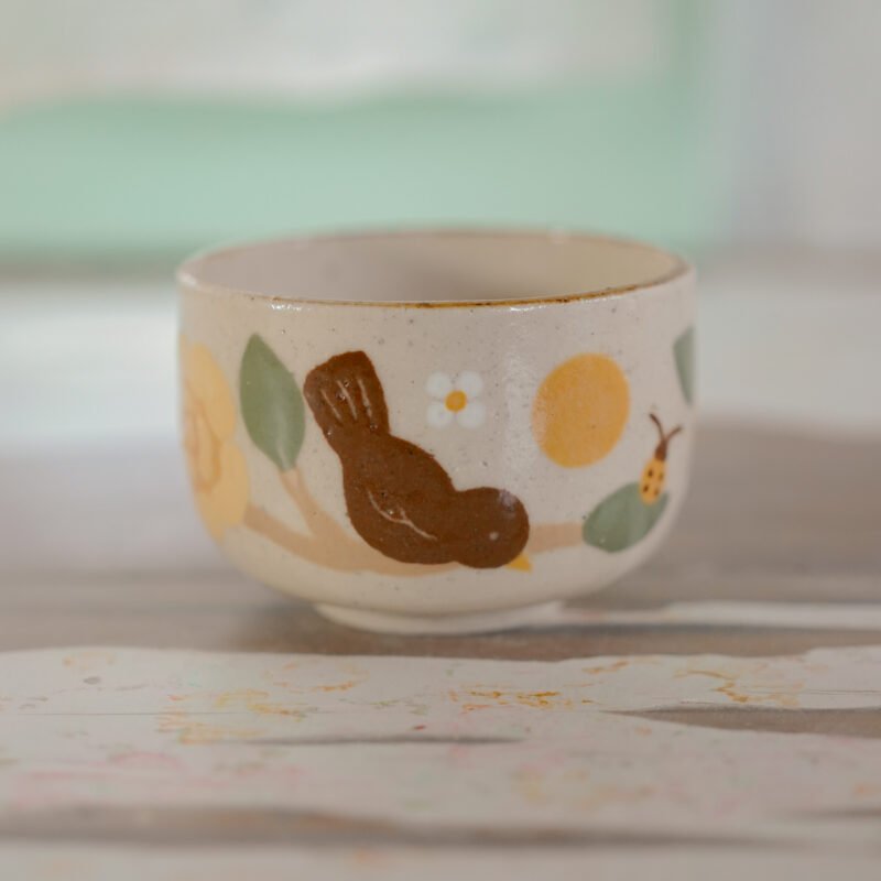 Té / Pájaro y rosas amarillas