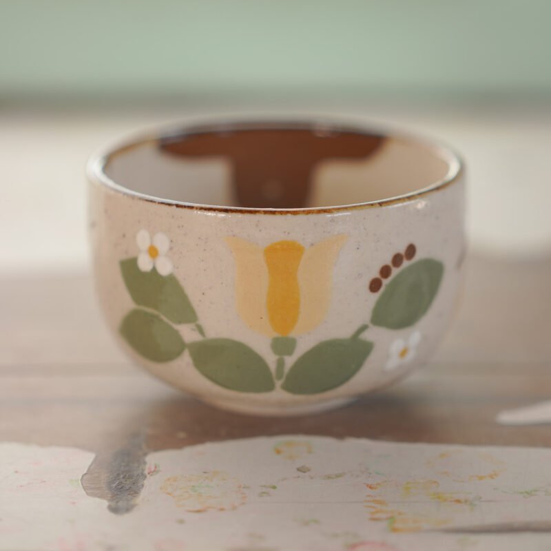 Té / Pájaro y tulipan amarillo