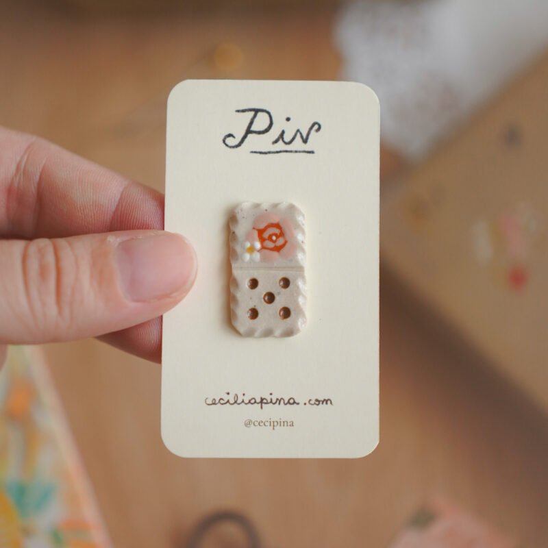 rosa dominño i / broche